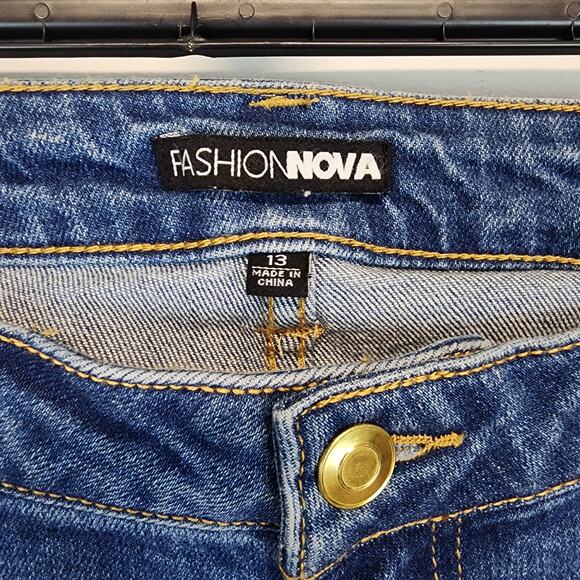 Fashion Nova Flare Bell Bottom Jeans Size 13 32" Blue Mid Rise Distressed Hippie - Picture 11 of 12